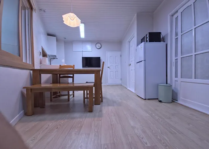 Apartment 청기와하우스 Busan